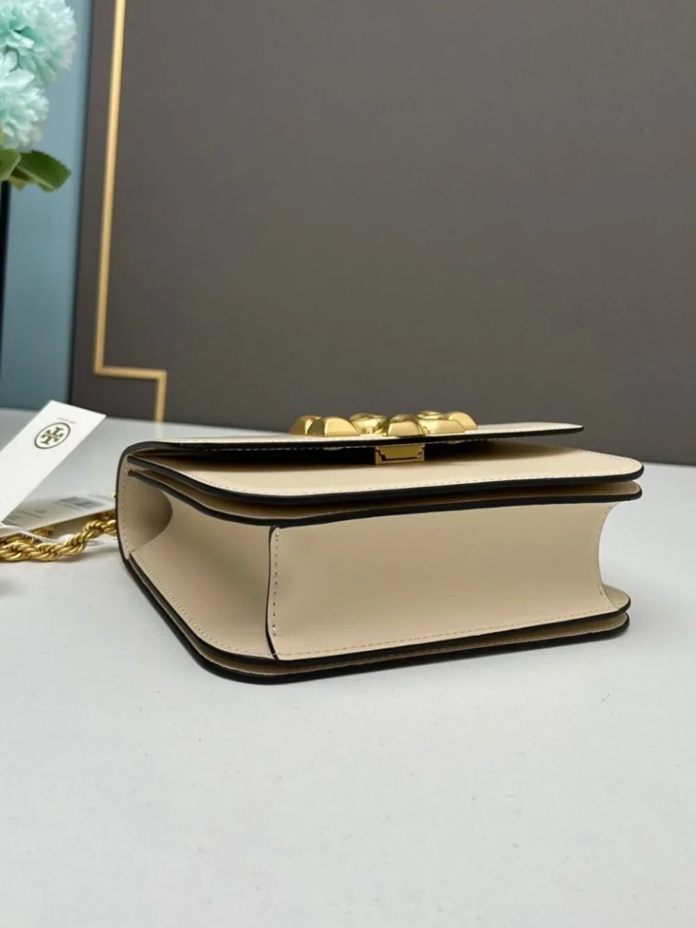 Tory Burch Eleanor Cream Smooth Leather Chain Crossbody Bag